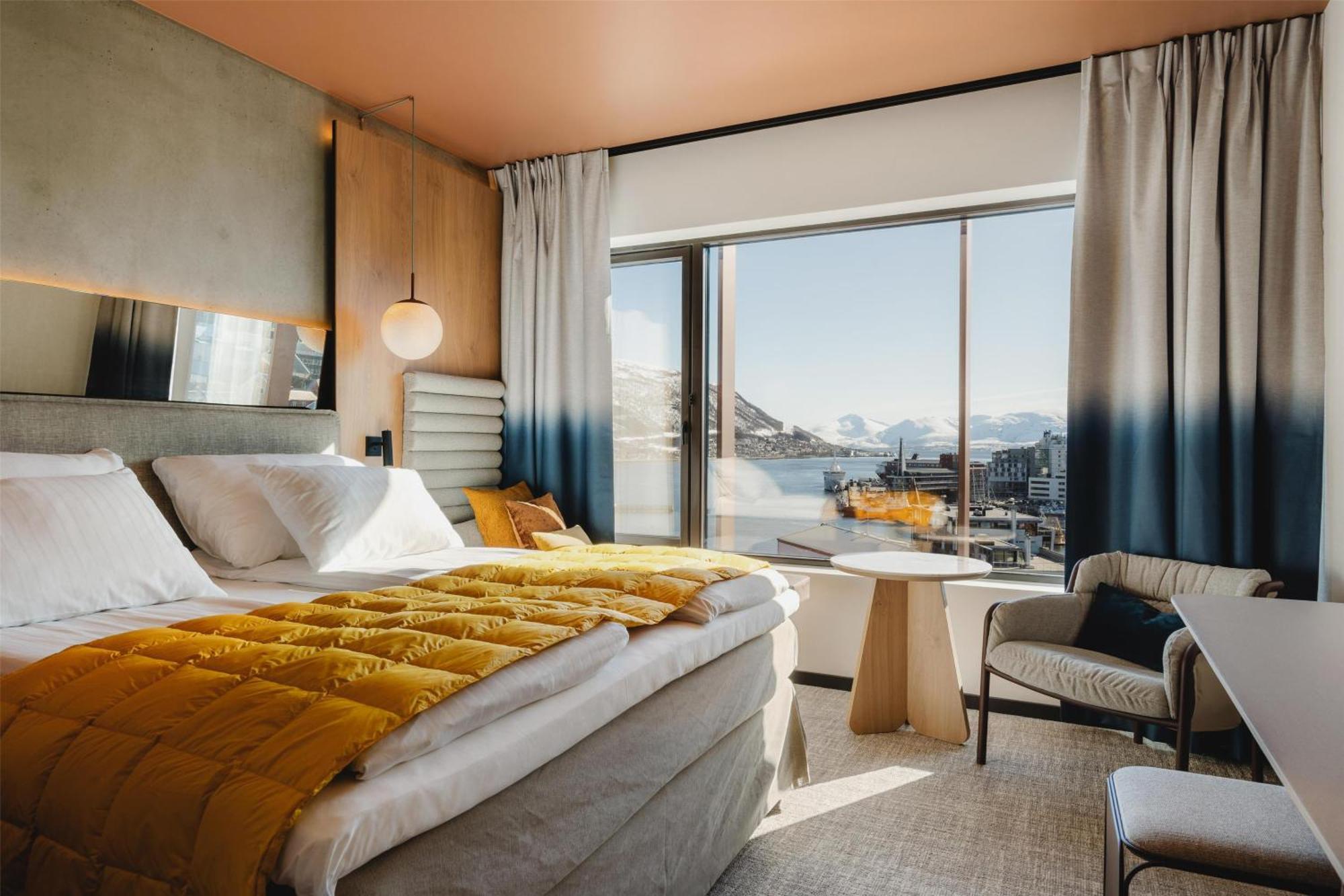 The Dock 69 39 By Scandic Tromso Bagian luar foto